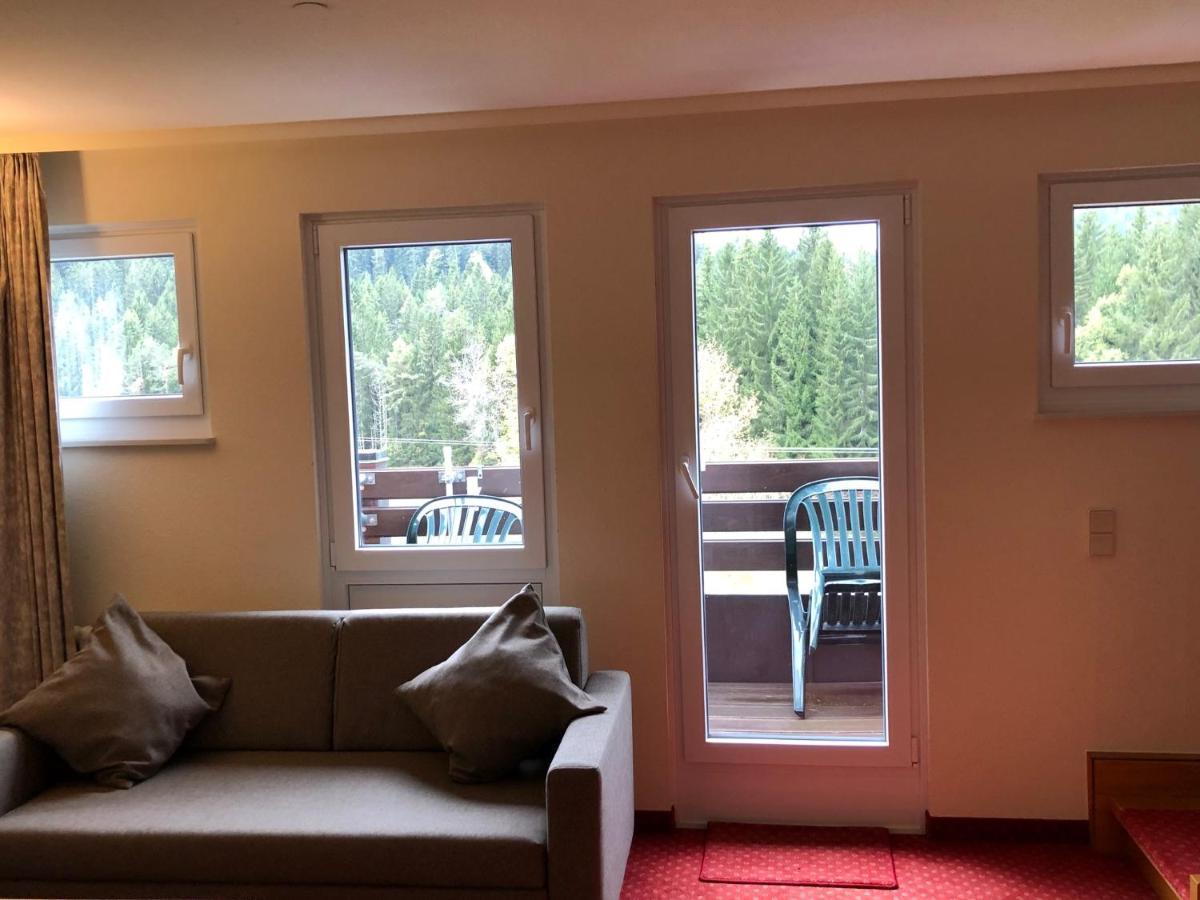 Ferienwohnung Hochschwarzwald Hinterzarten Bagian luar foto